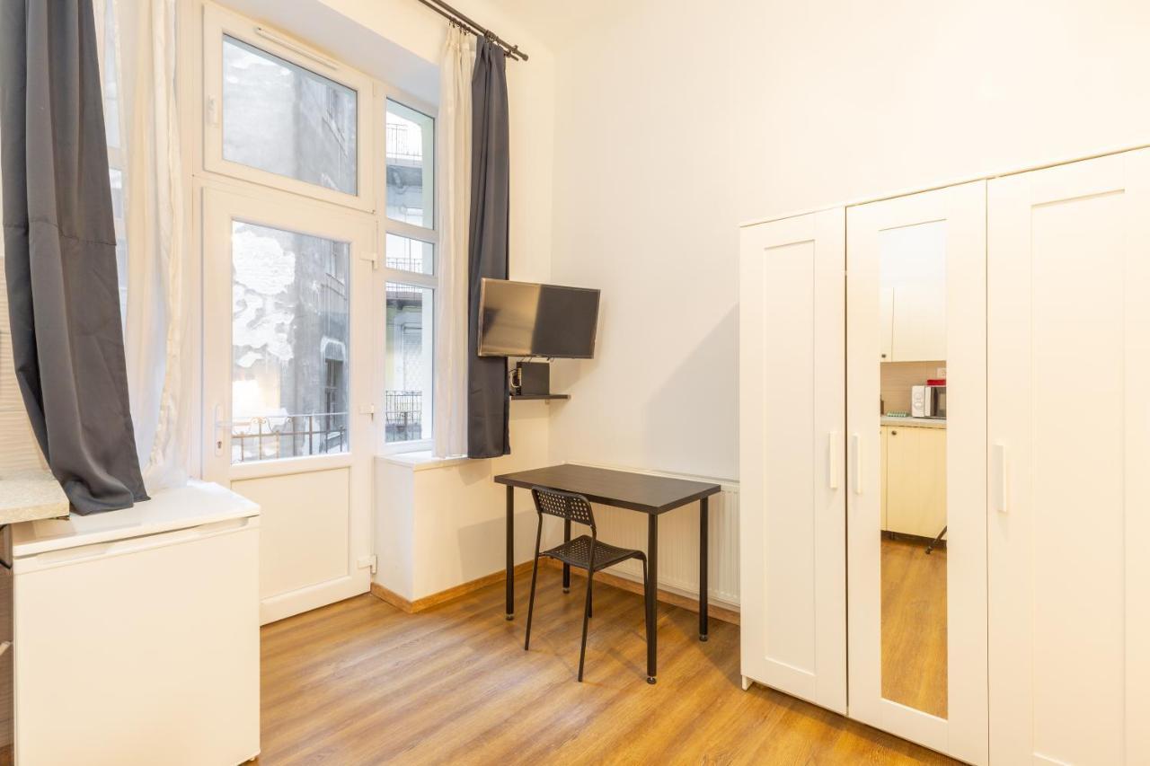 Nepszinhaz 16 Tiny Studios Budapeste Exterior foto